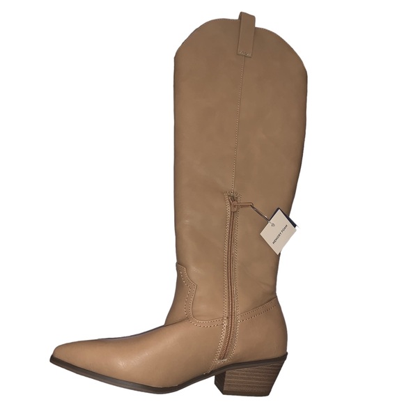 Universal Thread Size 7 Knee High Light Brown Boots - Picture 5 of 9